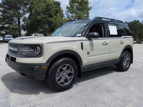 Certified 2024 Ford Bronco Sport Badlands w/ Premium Package AWD/4WD image 8