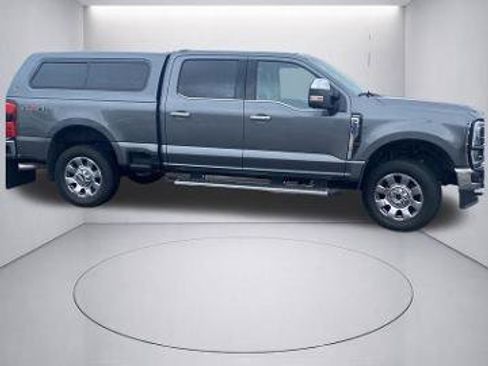 Certified 2025 Ford F350 Lariat w/ Chrome Package AWD/4WD image 5
