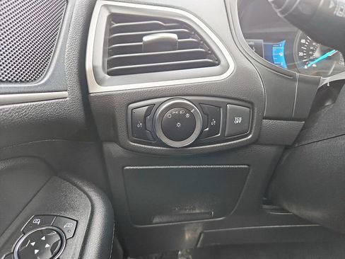 Used 2023 Ford Edge SEL AWD/4WD image 21