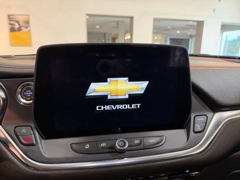 Used 2025 Chevrolet Blazer LT FWD image 20
