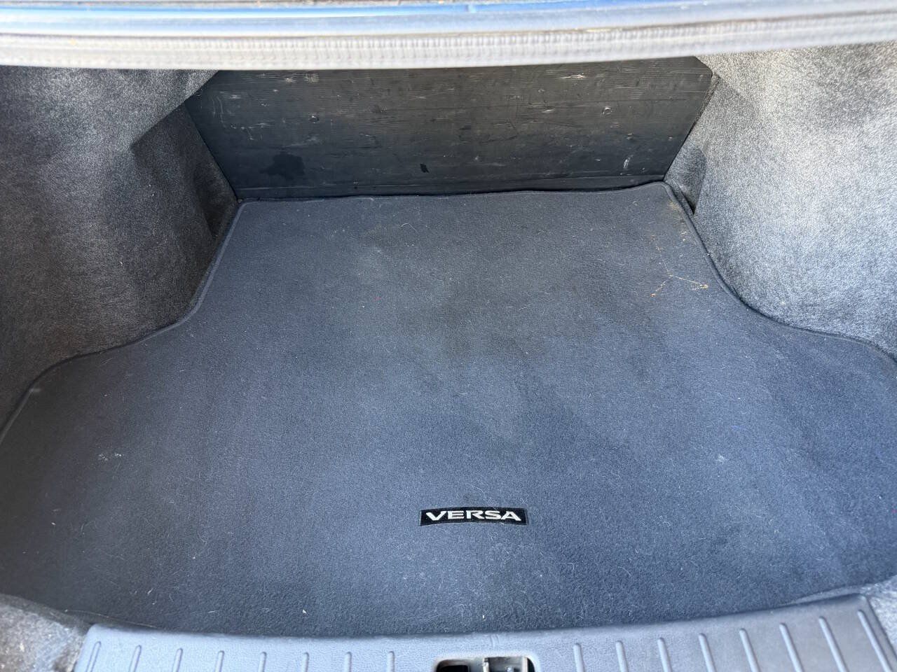 Used 2012 Nissan Versa S FWD image 14