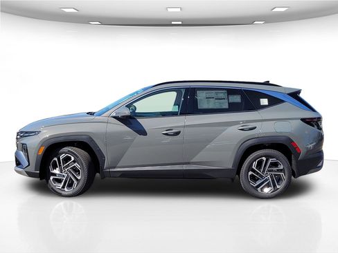 New 2025 Hyundai Tucson Limited image 4