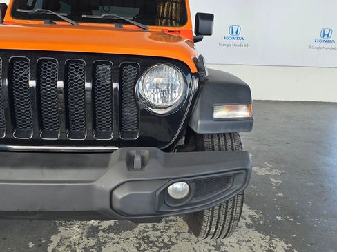 Used 2019 Jeep Wrangler Sport AWD/4WD image 30