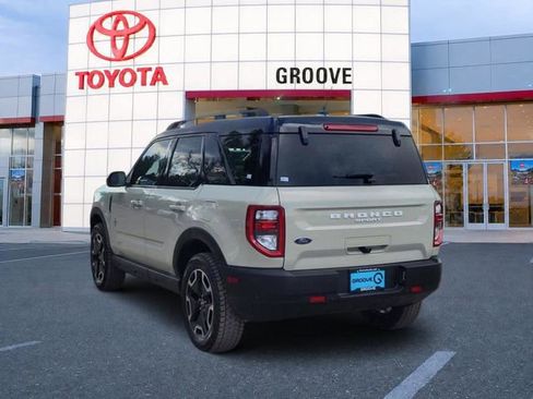 Used 2024 Ford Bronco Sport Outer Banks w/ Tech Package AWD/4WD image 3