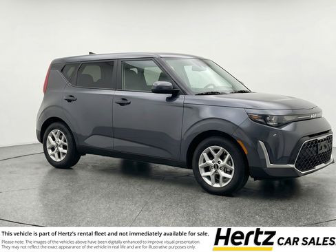 Used 2025 Kia Soul LX w/ LX Technology Package FWD image 1