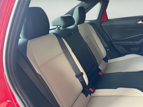 Used 2019 Volkswagen Jetta R-Line image 32