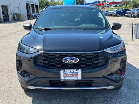 Used 2025 Ford Escape ST-Line AWD/4WD image 9