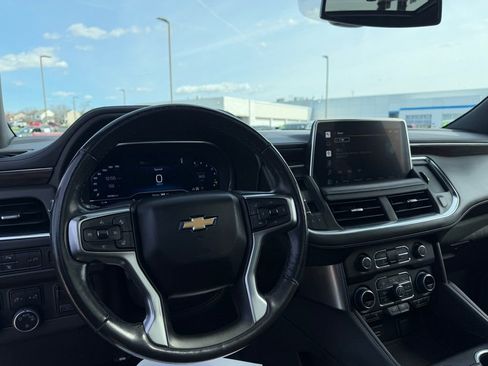 Used 2022 Chevrolet Tahoe LT w/ Luxury Package image 9