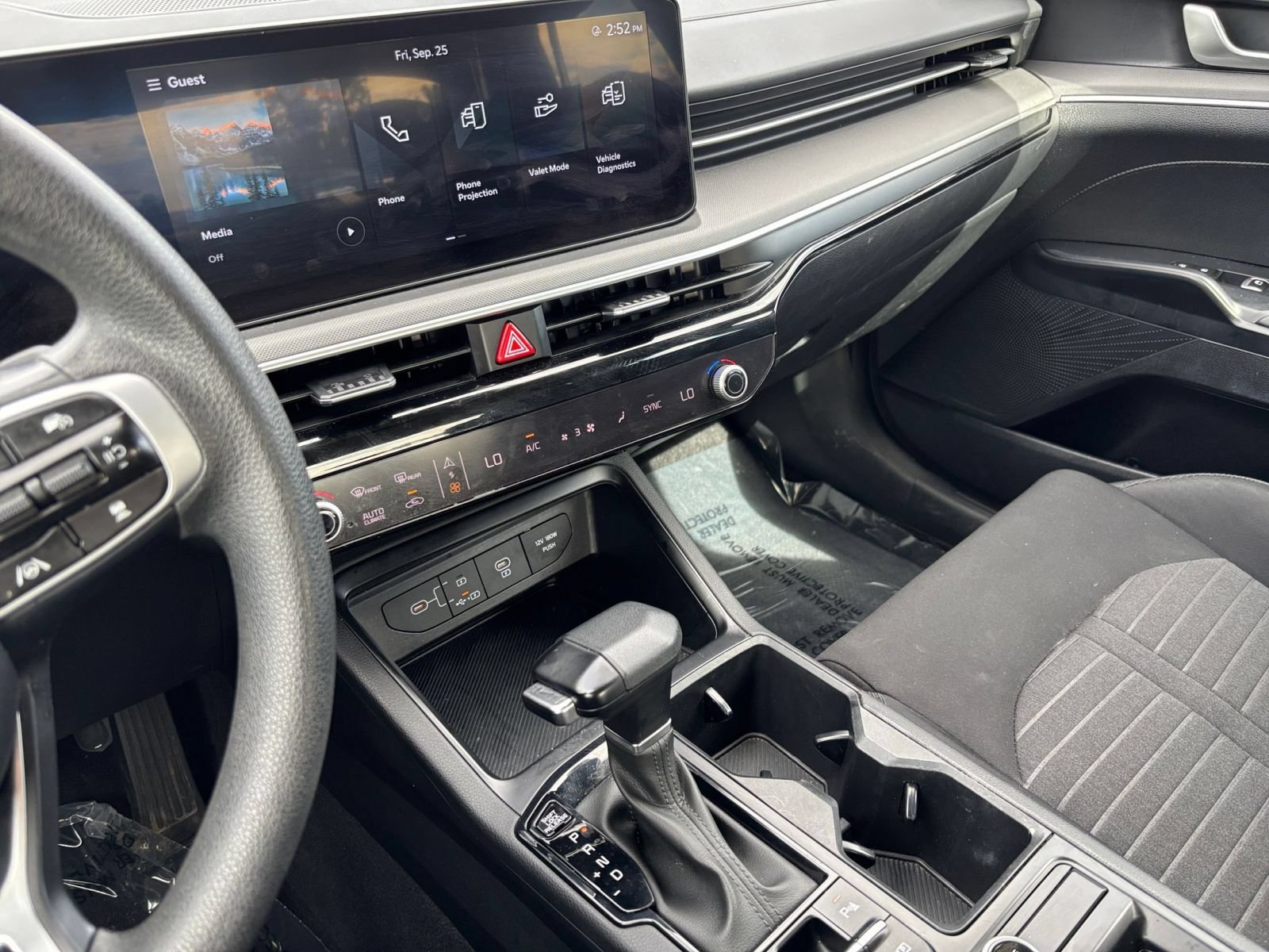 Used 2025 Kia K5 LXS FWD image 16