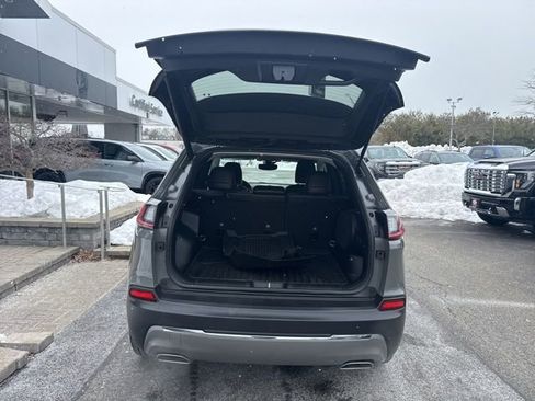 Used 2022 Jeep Cherokee Limited image 25