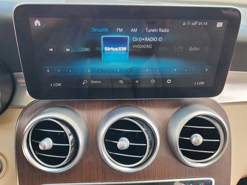 Used 2020 Mercedes-Benz GLC 300 image 16