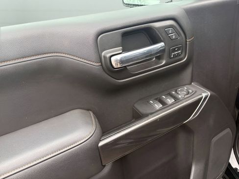 Used 2022 GMC Sierra 1500 AT4 w/ Driver Alert Package I image 11