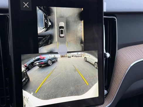 New 2026 Volvo XC60 B5 Plus w/ Climate Package image 15