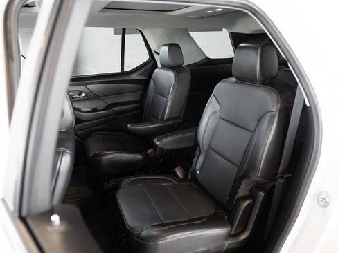 Used 2019 Chevrolet Traverse Premier w/ LPO, Floor Liner Package AWD/4WD image 13