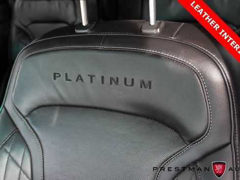 Used 2019 Ford Explorer Platinum image 13