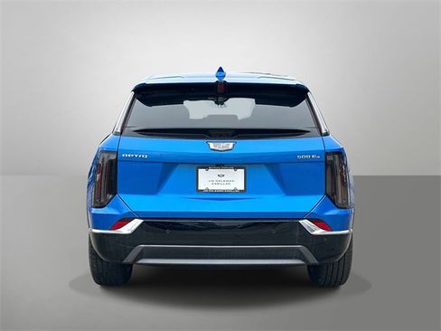 New 2026 Cadillac Optiq Luxury 2 image 15