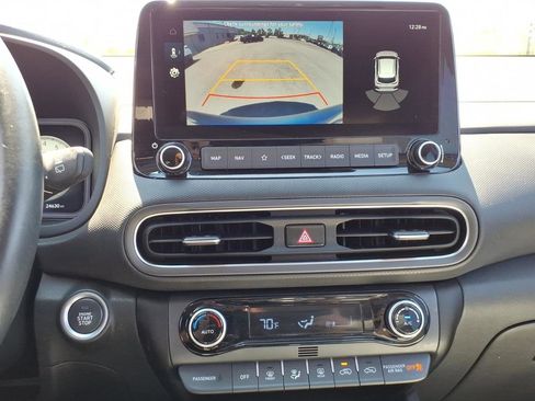 Used 2023 Hyundai Kona Limited AWD/4WD image 14