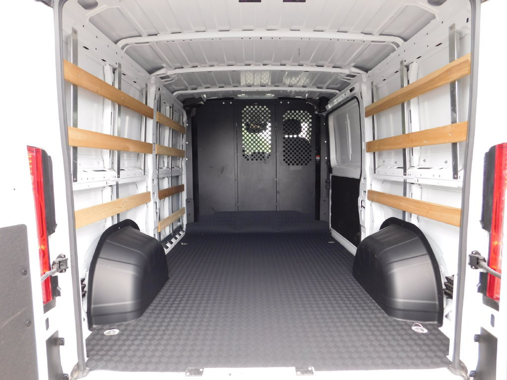 Used 2025 RAM ProMaster 2500 w/ U-Haul Equipment Group FWD image 8