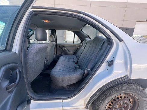 Used 2003 Chevrolet Cavalier Sedan w/ Preferred Equipment Group FWD image 14