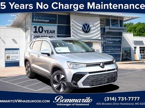 New 2025 Volkswagen Taos SE image 1