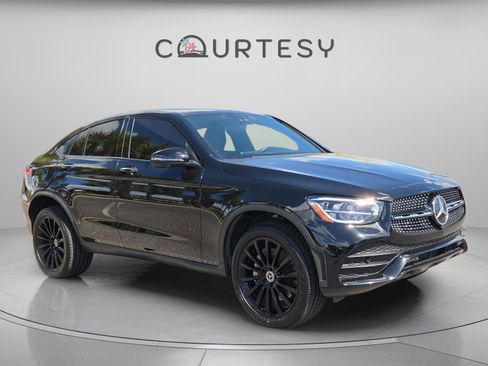 Used 2023 Mercedes-Benz GLC 300 4MATIC Coupe image 8