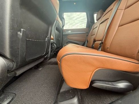 Used 2018 Jeep Grand Cherokee Summit w/ Platinum Series Group AWD/4WD image 30