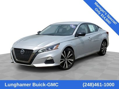 Used 2022 Nissan Altima 2.5 SR