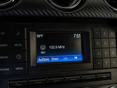 Used 2017 Ford Mustang Coupe image 28