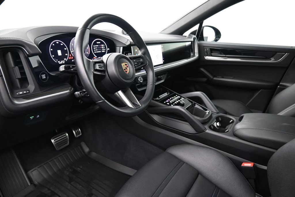 Certified 2024 Porsche Cayenne S AWD/4WD image 4