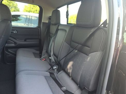Certified 2026 Nissan Frontier SV w/ Tow Package AWD/4WD image 8