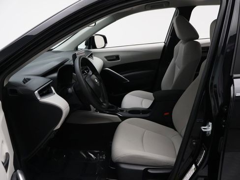 Certified 2024 Toyota Corolla Cross L image 14