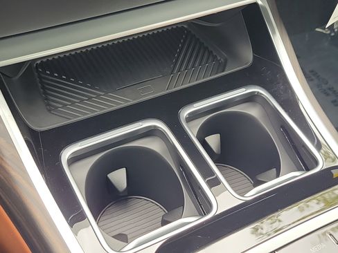 New 2026 BMW 740i w/ Premium Package RWD image 29