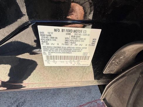 Used 2018 Ford Edge SE image 40