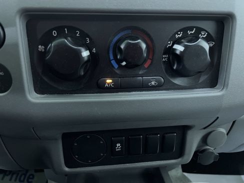 Used 2013 Nissan Frontier S RWD image 21