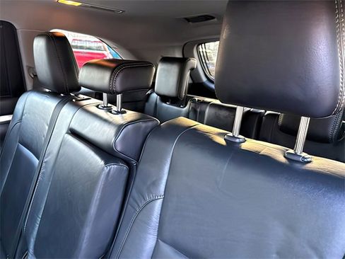 Used 2018 Toyota Highlander XLE image 24