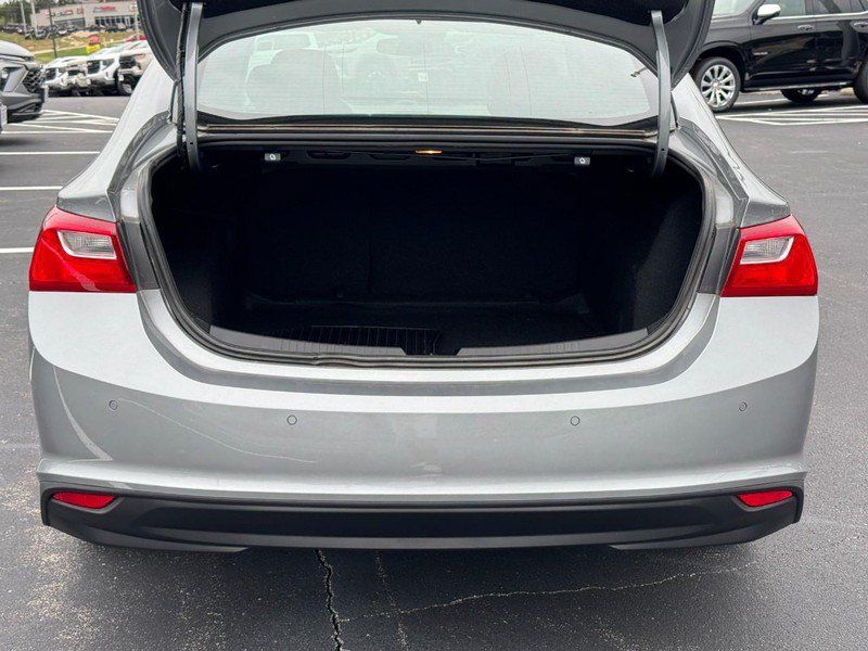 Used 2024 Chevrolet Malibu LT FWD image 5