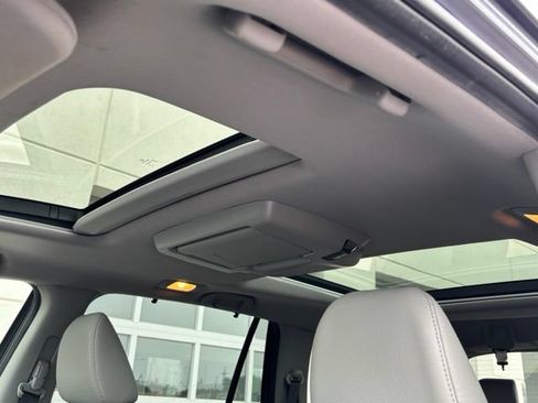 Used 2020 Honda Pilot Elite image 11