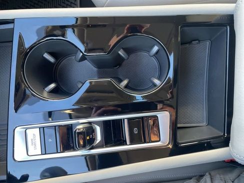 Certified 2025 Volkswagen Atlas SEL image 24