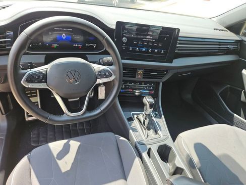Used 2025 Volkswagen Jetta Sport FWD image 16