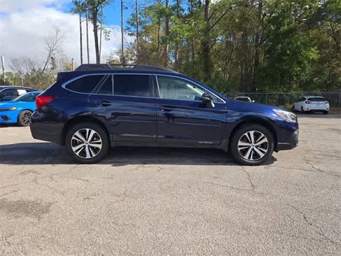 Used 2018 Subaru Outback 3.6R Limited image 7