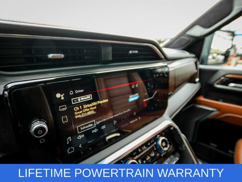 Used 2025 GMC Sierra 3500 Denali Ultimate AWD/4WD image 40