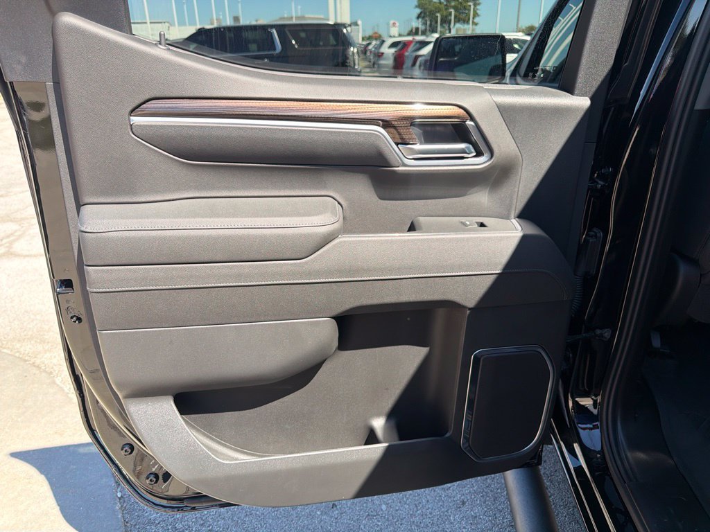 New 2026 Chevrolet Silverado 1500 RST AWD/4WD image 17