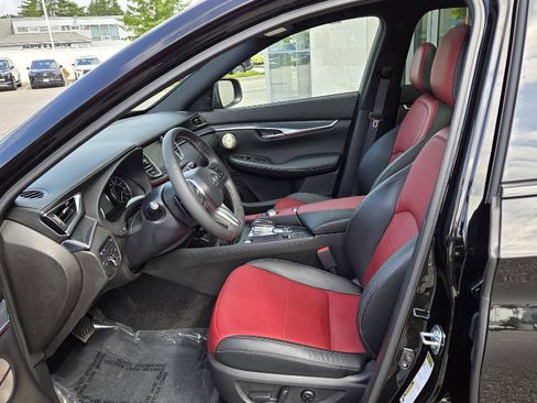 Certified 2023 INFINITI QX50 Sport w/ Cargo Package image 5