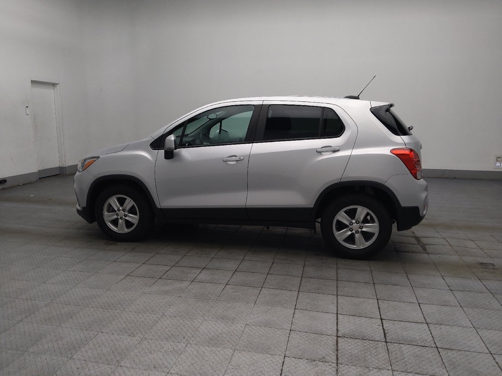Used 2022 Chevrolet Trax LS w/ Tint and Cruise Package FWD image 3