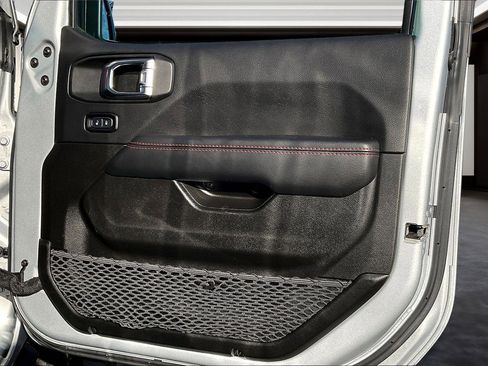 Used 2022 Jeep Wrangler Unlimited Rubicon w/ Steel Bumper Group image 19