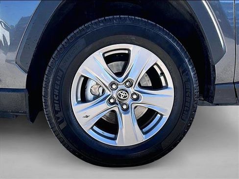 Used 2025 Toyota RAV4 LE AWD/4WD image 10