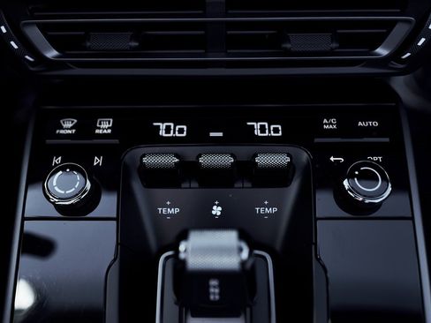 Used 2024 Porsche 911 Carrera 4S image 60