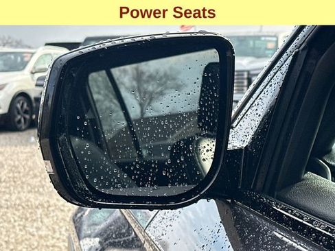 Used 2023 Jeep Grand Cherokee L Laredo image 8