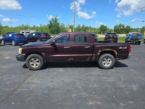Used 2005 Dodge Dakota SLT w/ Trailer Tow Group AWD/4WD image 9