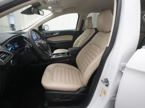 Used 2024 Ford Edge SEL w/ Convenience Package AWD/4WD image 7